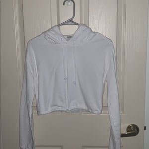 White long sleeved crop top